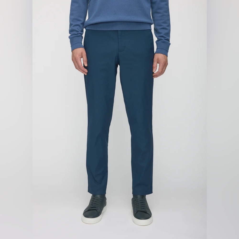 Kit and Ace Navigator Commute Slim Fit Pants Size 32 In Deep Blue
